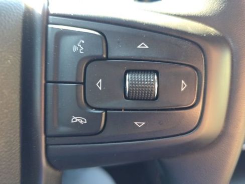 Used 2024 GMC Sierra 1500 AT4 w/ Technology Package AWD/4WD image 15