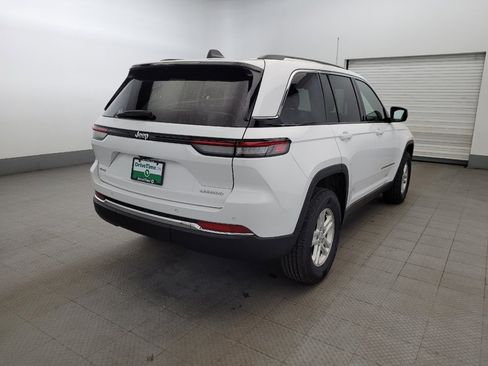 Used 2023 Jeep Grand Cherokee Laredo w/ Luxury Tech Group I image 9