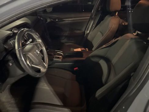 Used 2018 Honda Civic Sport image 17