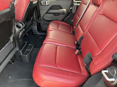 Used 2024 Jeep Wrangler Unlimited Rubicon 392 AWD/4WD image 6