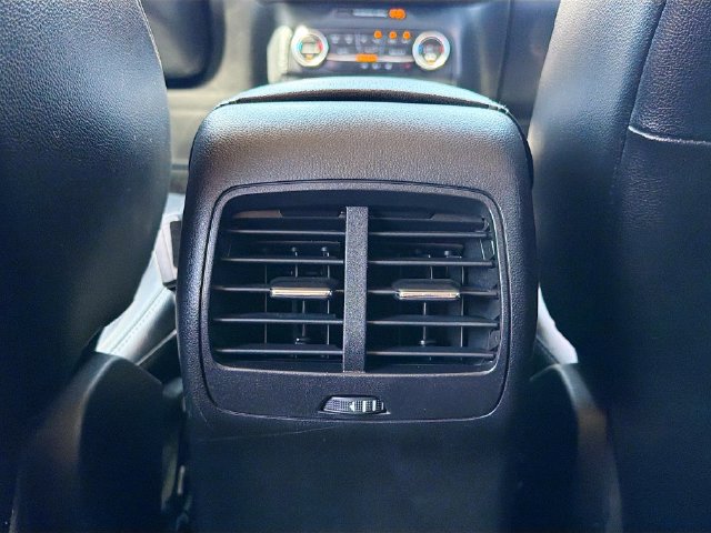 Used 2020 Ford Escape Titanium AWD/4WD image 26