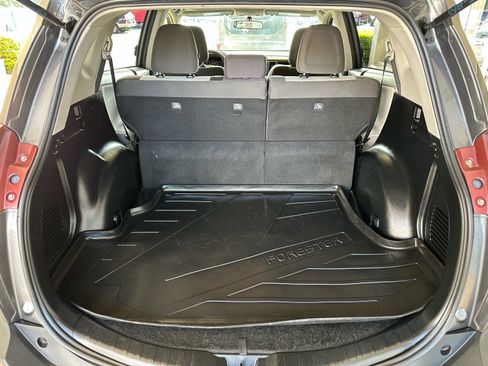 Used 2013 Toyota RAV4 XLE FWD image 12