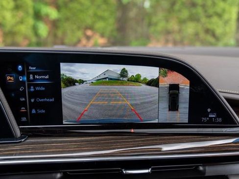 Used 2022 Cadillac Escalade ESV Sport w/ Touring Package image 30