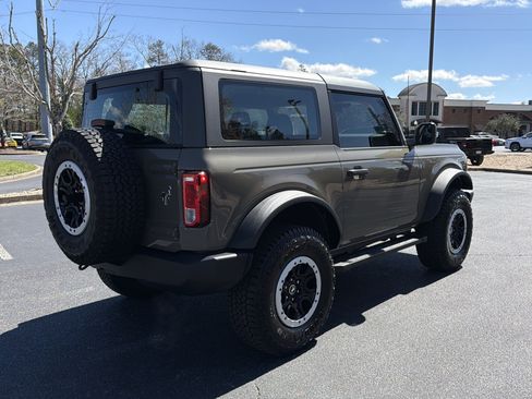 Used 2025 Ford Bronco Base w/ Sasquatch Package image 5