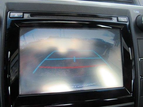 Used 2015 Toyota Camry XSE FWD image 30
