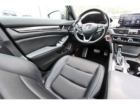Used 2022 Honda Accord Sport image 11