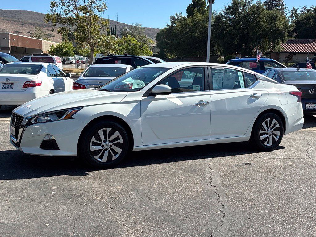 Certified 2021 Nissan Altima 2.5 S FWD image 11