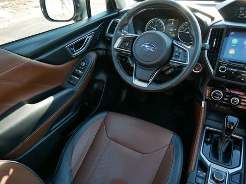 Used 2022 Subaru Forester Touring w/ Popular Package #3 image 9