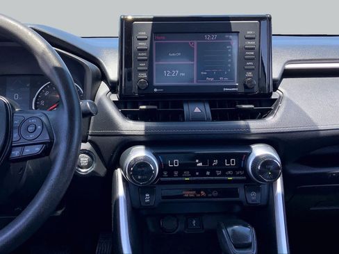 Used 2021 Toyota RAV4 XLE FWD image 7