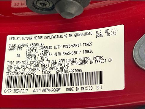 Used 2023 Toyota Tacoma TRD Sport w/ Black Out Package (TMS) image 28