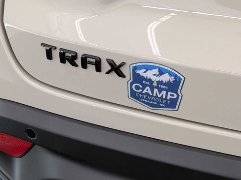 New 2026 Chevrolet Trax RS w/ Sunroof Package FWD image 11