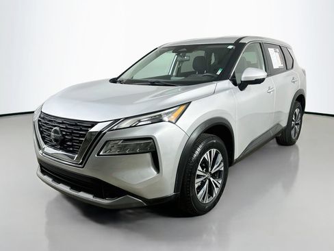Used 2021 Nissan Rogue SV AWD/4WD image 3