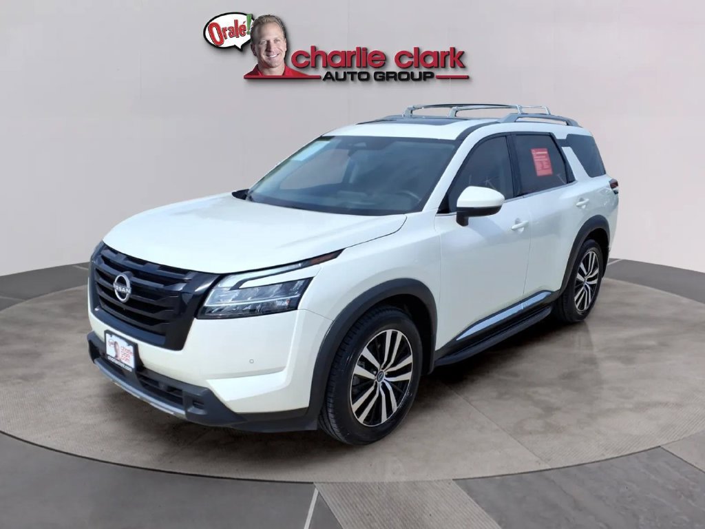 Used 2024 Nissan Pathfinder Platinum w/ Black Appearance Package FWD image 1