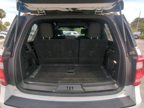 Used 2021 Ford Expedition XLT w/ FX4 Off-Road Package AWD/4WD image 14