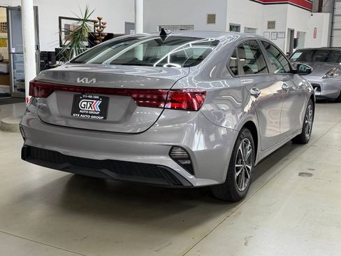 Used 2023 Kia Forte LXS FWD image 2