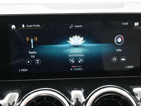 Used 2022 Mercedes-Benz GLA 250 w/ Premium Package Lite image 24