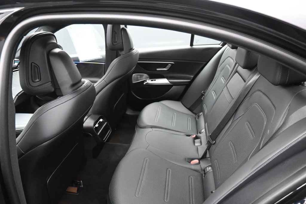 Used 2025 Mercedes-Benz E 53 AMG e 4MATIC Sedan image 24