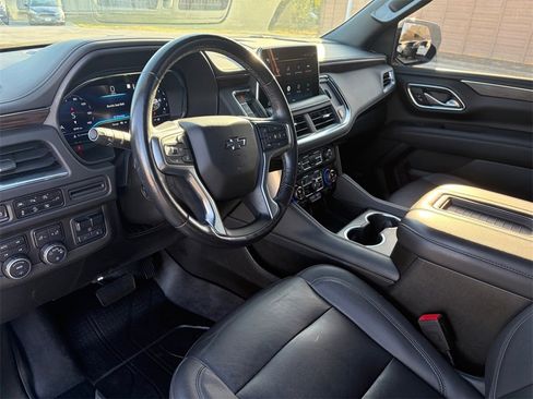 Used 2022 Chevrolet Tahoe Z71 w/ Z71 Off-Road Package image 8