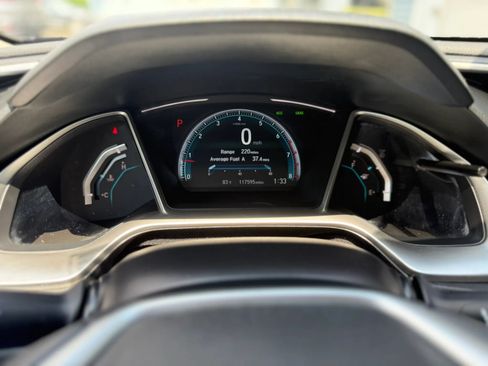 Used 2017 Honda Civic Touring image 29