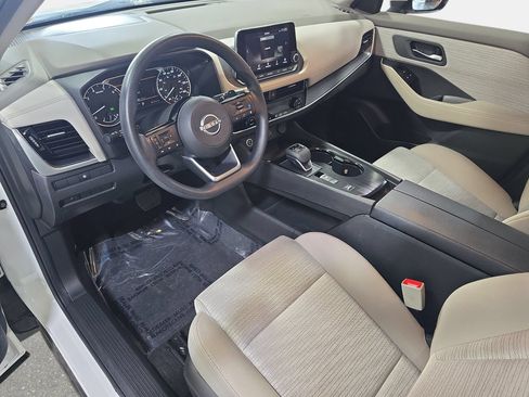 Used 2022 Nissan Rogue SV FWD image 15