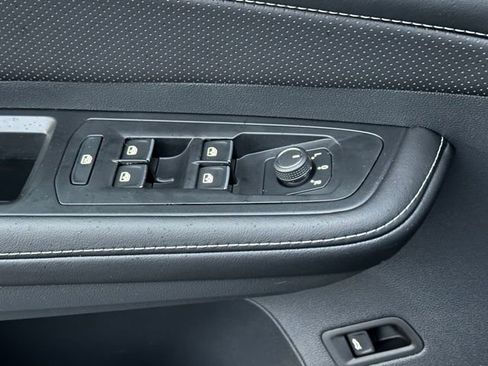 New 2026 Volkswagen Atlas Cross Sport SE image 23