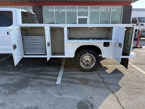 Used 2019 Ford F550 XL image 13