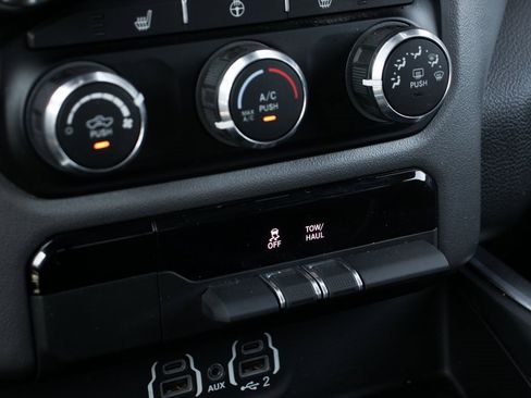 Used 2023 RAM 1500 Big Horn image 28