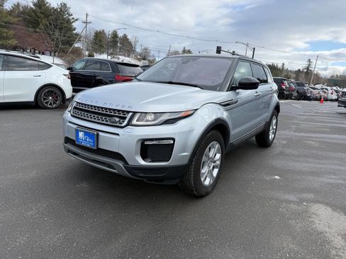 Used 2018 Land Rover Range Rover Evoque image 2