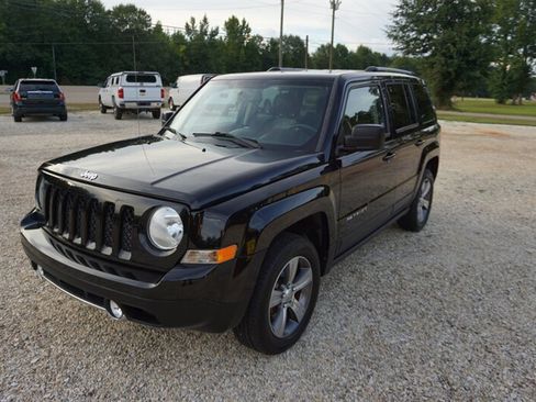 Used 2016 Jeep Patriot High Altitude AWD/4WD image 6