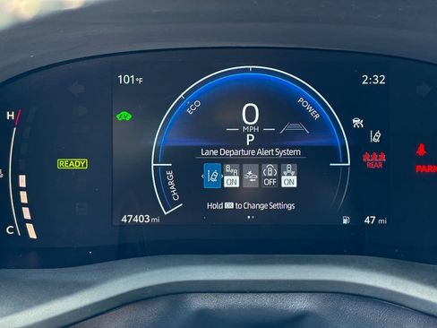 Used 2025 Toyota Camry SE FWD image 29