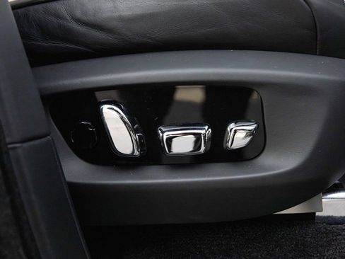 Certified 2019 Rolls-Royce Cullinan image 84