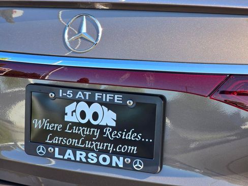 Used 2026 Mercedes-Benz E 350 4MATIC Sedan image 33