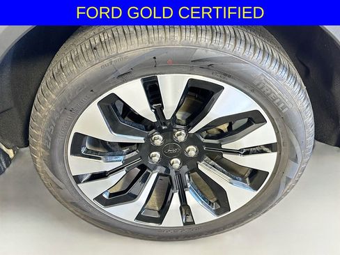 Used 2025 Ford Explorer Platinum w/ LUX Leather Package image 34