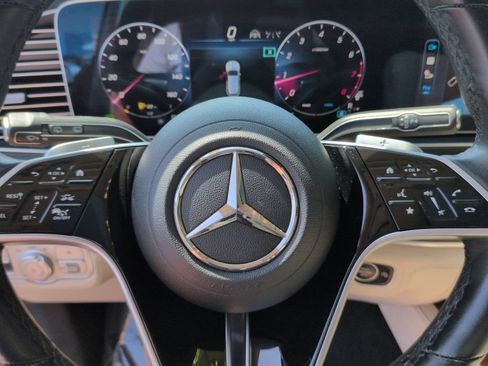 Used 2025 Mercedes-Benz GLE 350 4MATIC w/ AMG Line Exterior image 20
