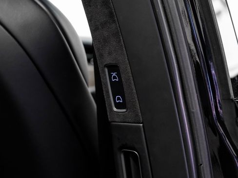 Used 2018 Tesla Model X P100D image 36