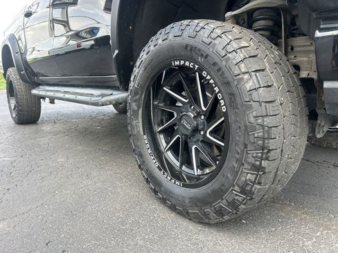 Used 2020 Chevrolet Silverado 1500 LT Trail Boss AWD/4WD image 12