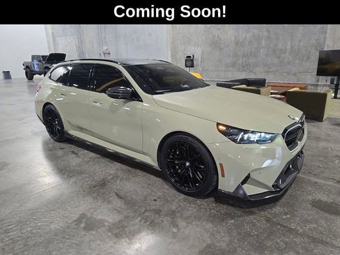 Used 2026 BMW M5 Touring w/ Executive Package AWD/4WD image 1