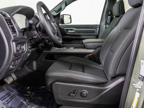 New 2026 RAM 1500 4x4 Crew Cab image 21