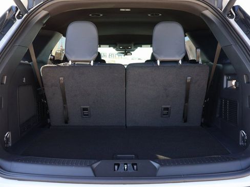 New 2026 Ford Explorer ST-Line image 15