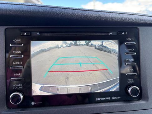 Used 2020 Toyota Sienna XLE w/ XLE Navigation Package FWD image 14