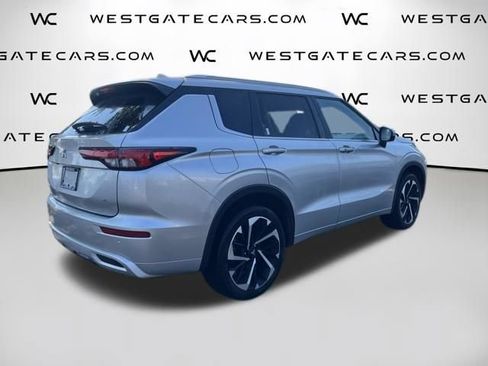 Used 2024 Mitsubishi Outlander SEL FWD image 11