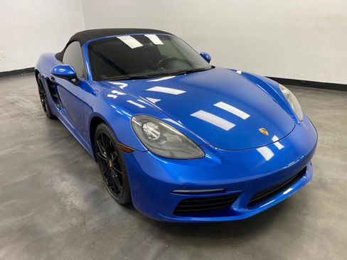 Used 2017 Porsche 718 Boxster image 17