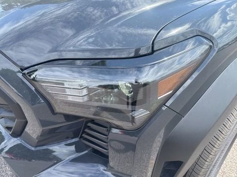 Used 2024 Toyota Tacoma TRD Off-Road AWD/4WD image 9