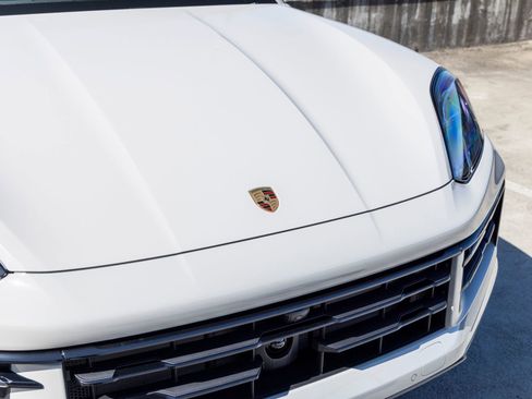 New 2026 Porsche Cayenne Coupe image 16