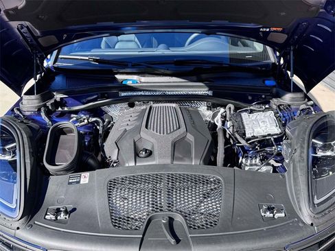 New 2026 Porsche Macan AWD/4WD image 29