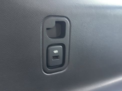 Used 2023 Chevrolet Traverse LT w/ LPO, Roadside Safety Package AWD/4WD image 24