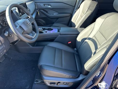 New 2026 Nissan Rogue SV image 9