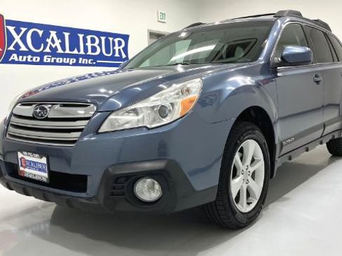 Used 2013 Subaru Outback 2.5i Premium w/ All-Weather Pkg AWD/4WD image 8