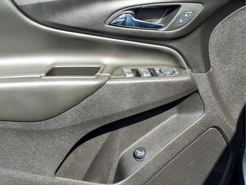 Used 2024 Chevrolet Equinox LT AWD/4WD image 16