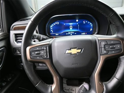 Certified 2023 Chevrolet Suburban High Country image 8